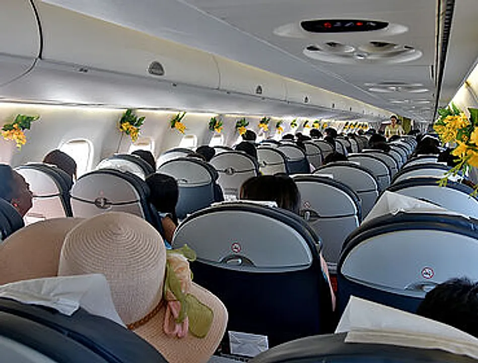 Embraer ERJ-190LR ? aircraft profile