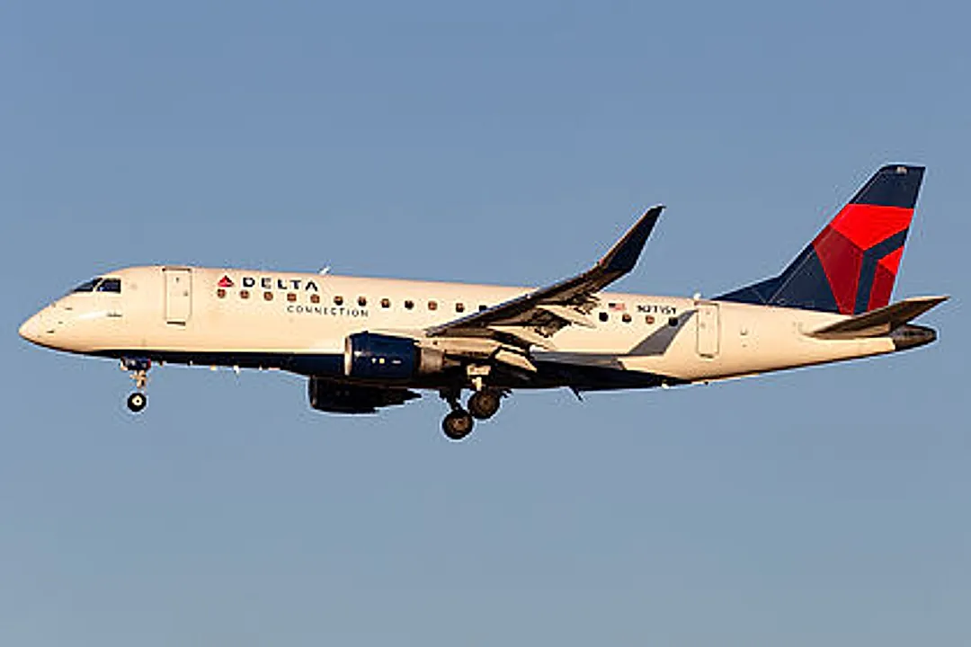 EMBRAER S A ERJ 170-200 LL aircraft profile
