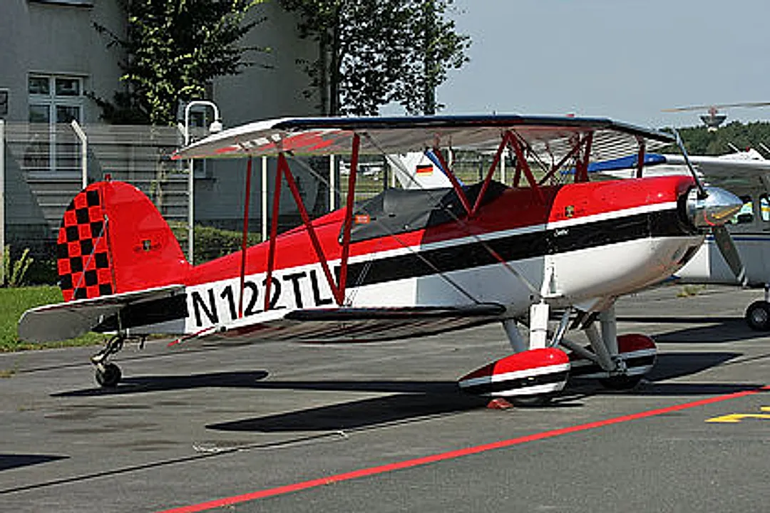 GREAT LAKES 2T-1A-2 aircraft profile