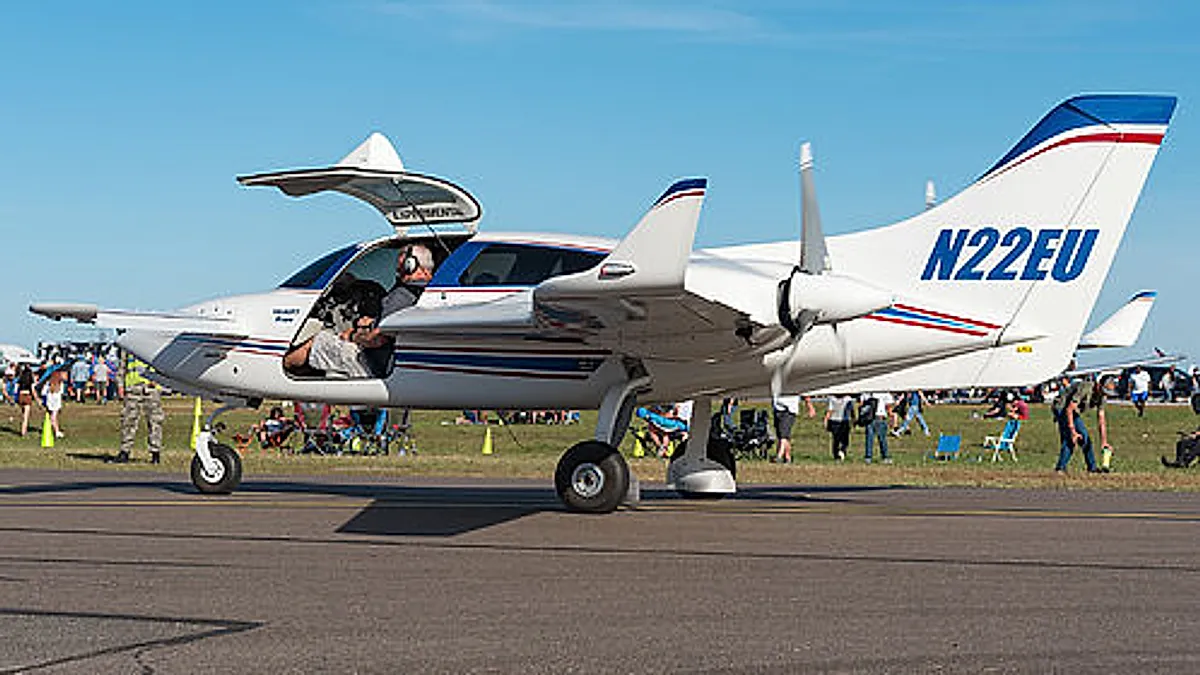 HOLTAWAY ROBERT F VELOCITY V-TWIN aircraft profile