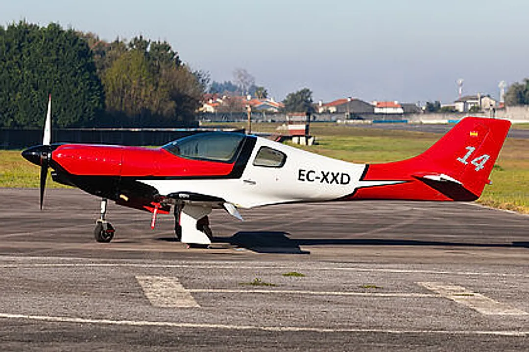 LANCAIR 360 aircraft profile