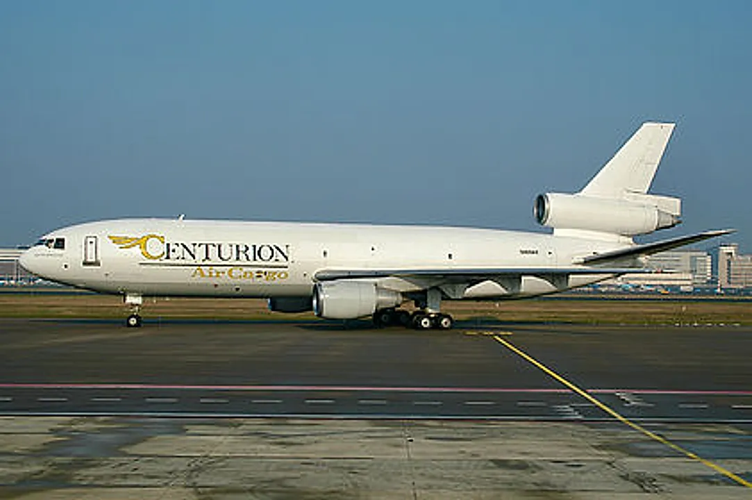 McDonnell Douglas DC-10-30F aircraft profile