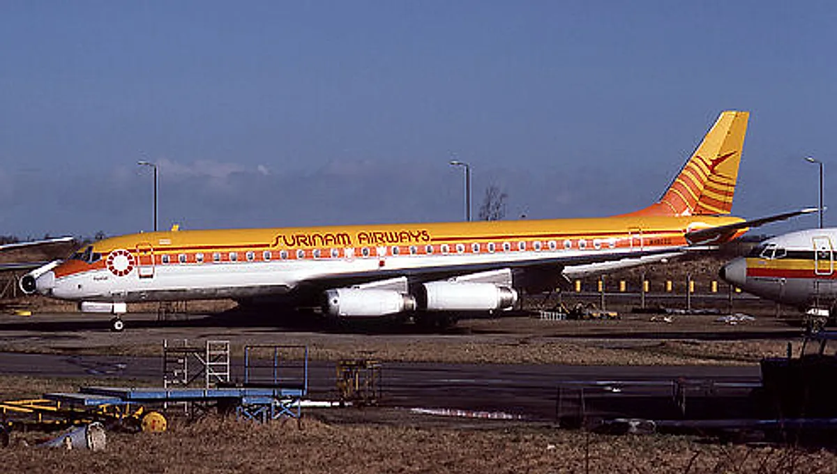 McDonnell Douglas DC-8-62 aircraft profile