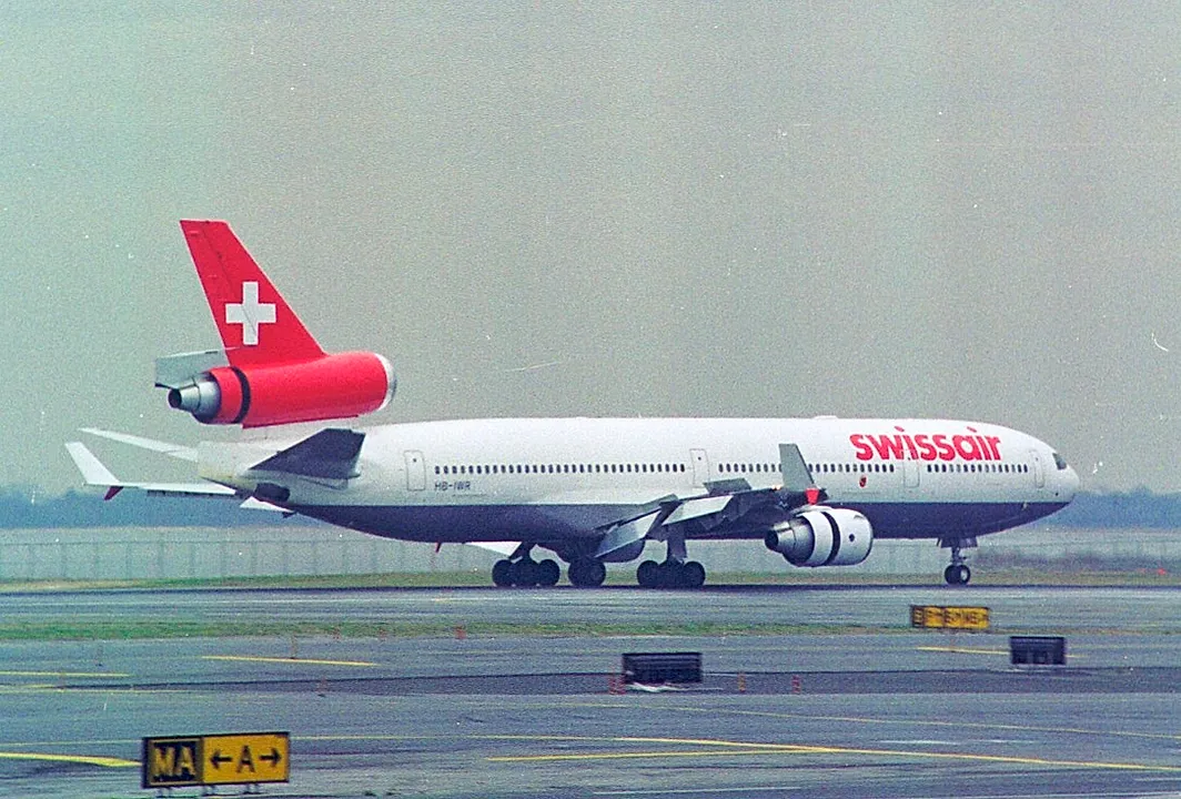McDonnell Douglas MD-11(F) aircraft profile
