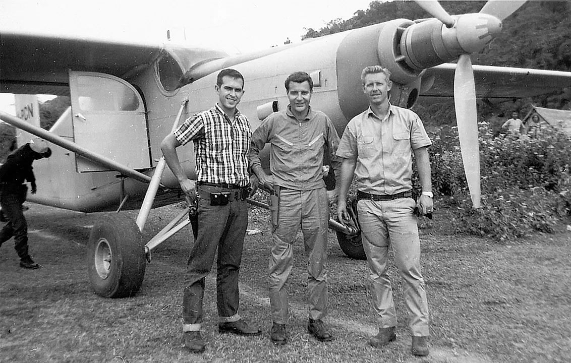 Pilatus PC-6 aircraft profile