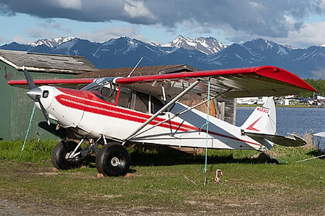 PIPER J5C aircraft profile