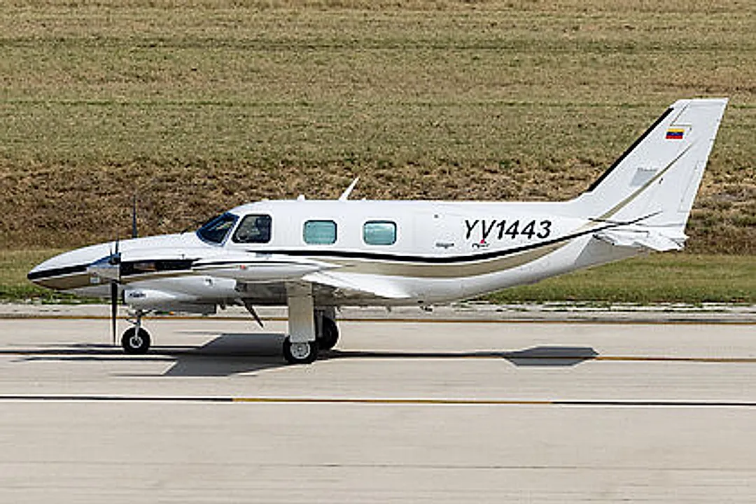 PIPER PA31T aircraft profile