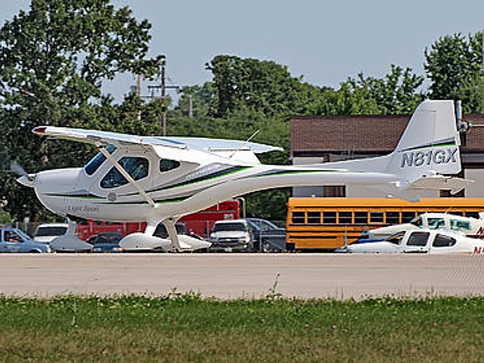 REMOS GX aircraft profile