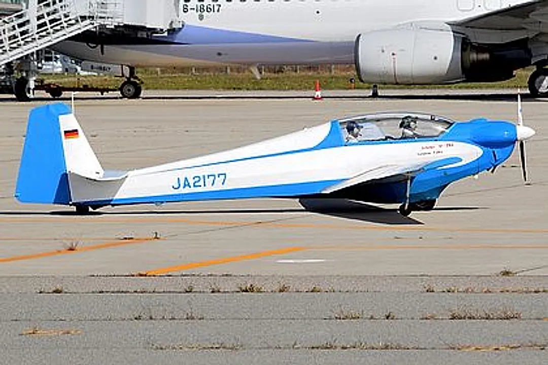 Scheibe SF28A Tandem Falke aircraft profile