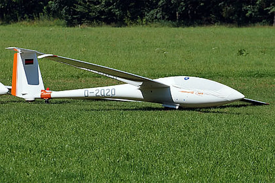 SCHLEICHER ASW20 aircraft profile