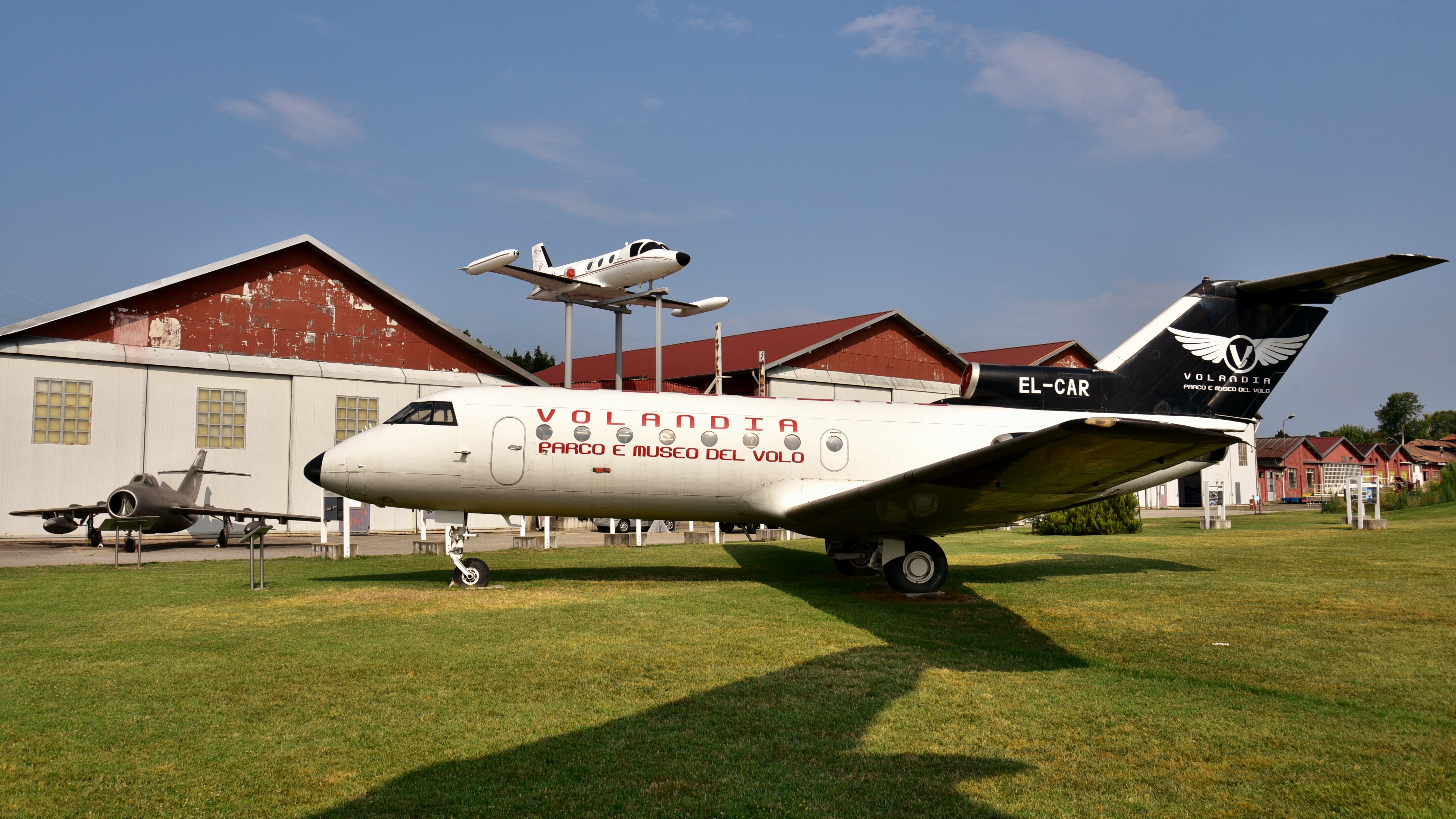 YAKOVLEV YAK-50 aircraft profile